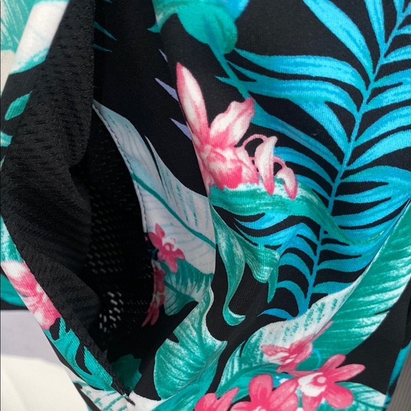 TOMMY BAHAMA Floral Quarter Zip Golf Long Sleeve Top Tropical UPF 50 Quick Dry S - Picture 9 of 10